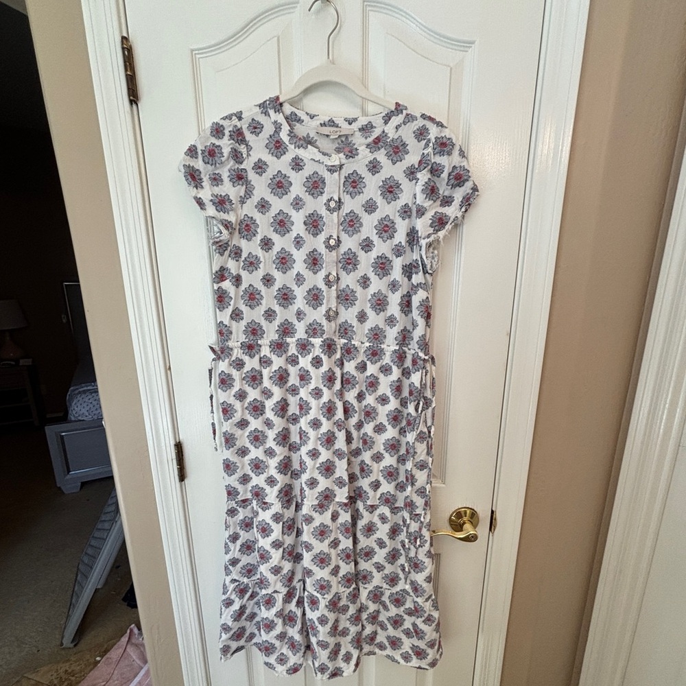 LOFT Floral White and Blue Ditsy Maxi Dress Women’s Size 6 Cottagecore